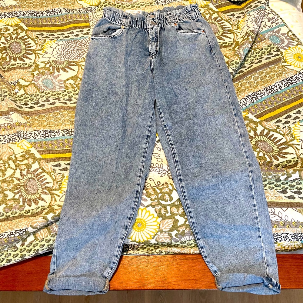 80’s style - high rise mom jean